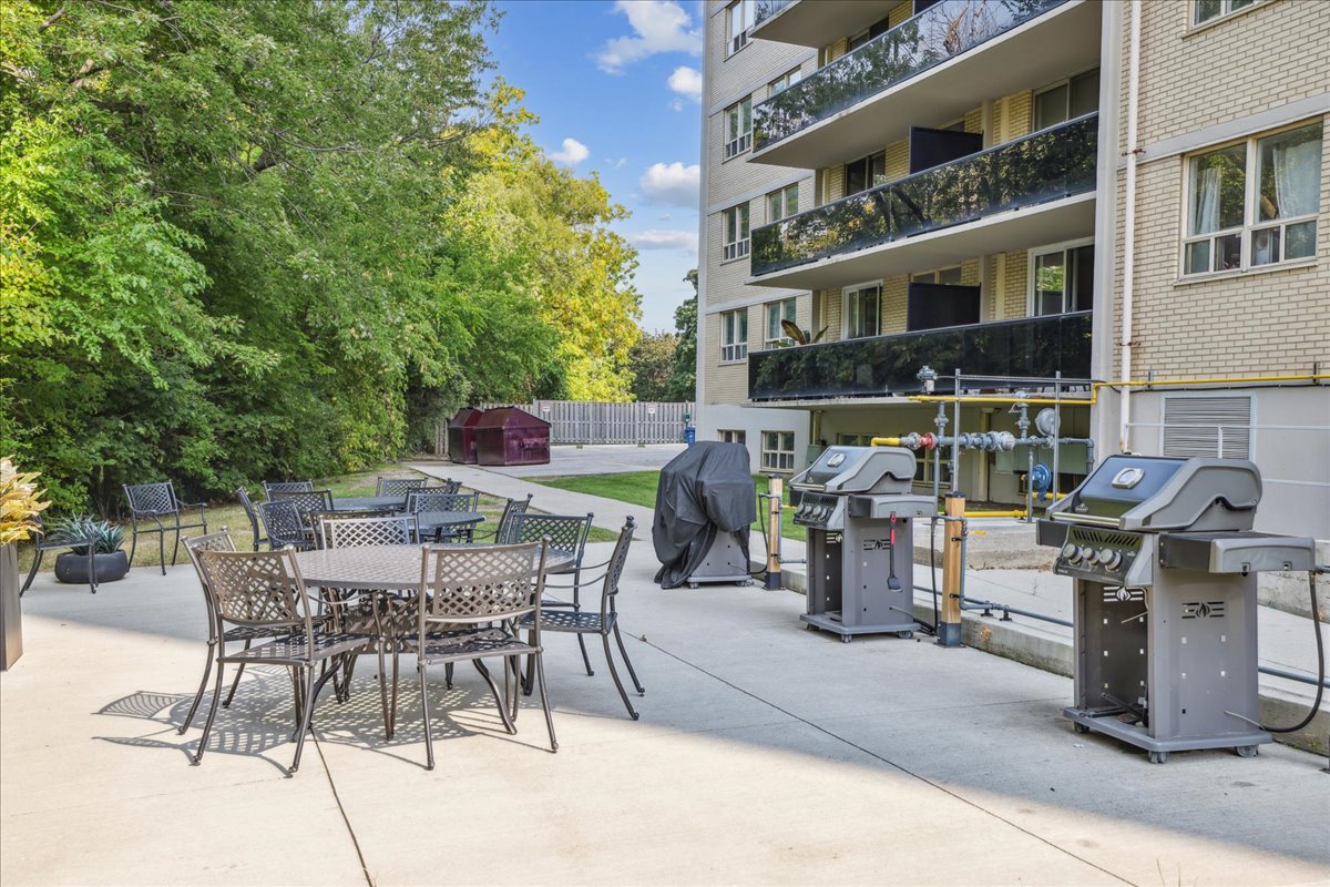 Glencrest Terrace Apartments - 2 Bedroom available at 3055 Glencrest Road, Burlington 2
