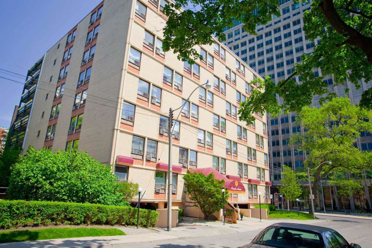 Oriole Apartments - 2 Bedroom available at 1 Oriole Road , Toronto 2