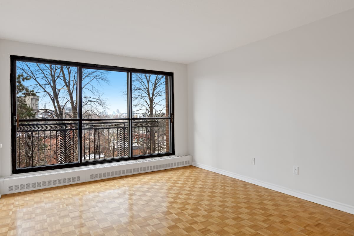 Le Paris Apartments - 1 Bedroom available at 141 Augusta Street, Ottawa 2
