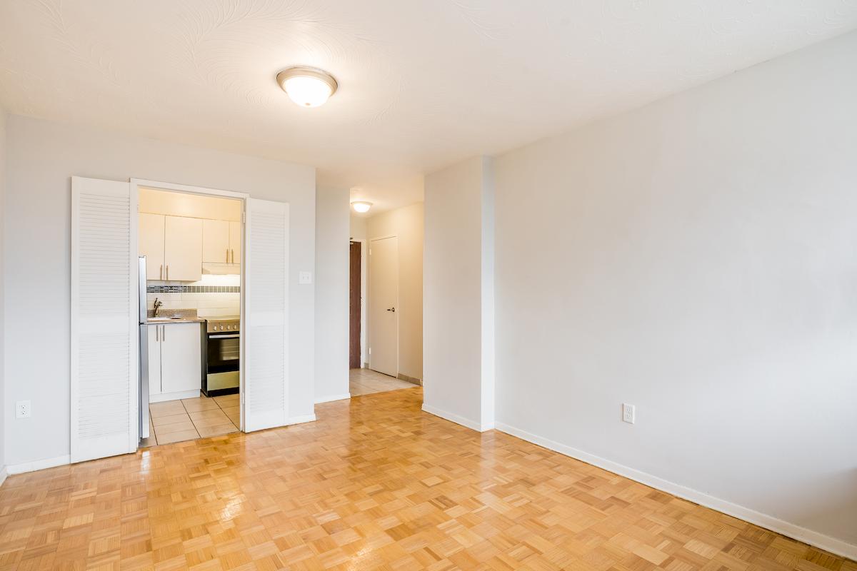 Eastmount Apartments - 1 Bedroom available at 33 Eastmount Avenue, Toronto 2