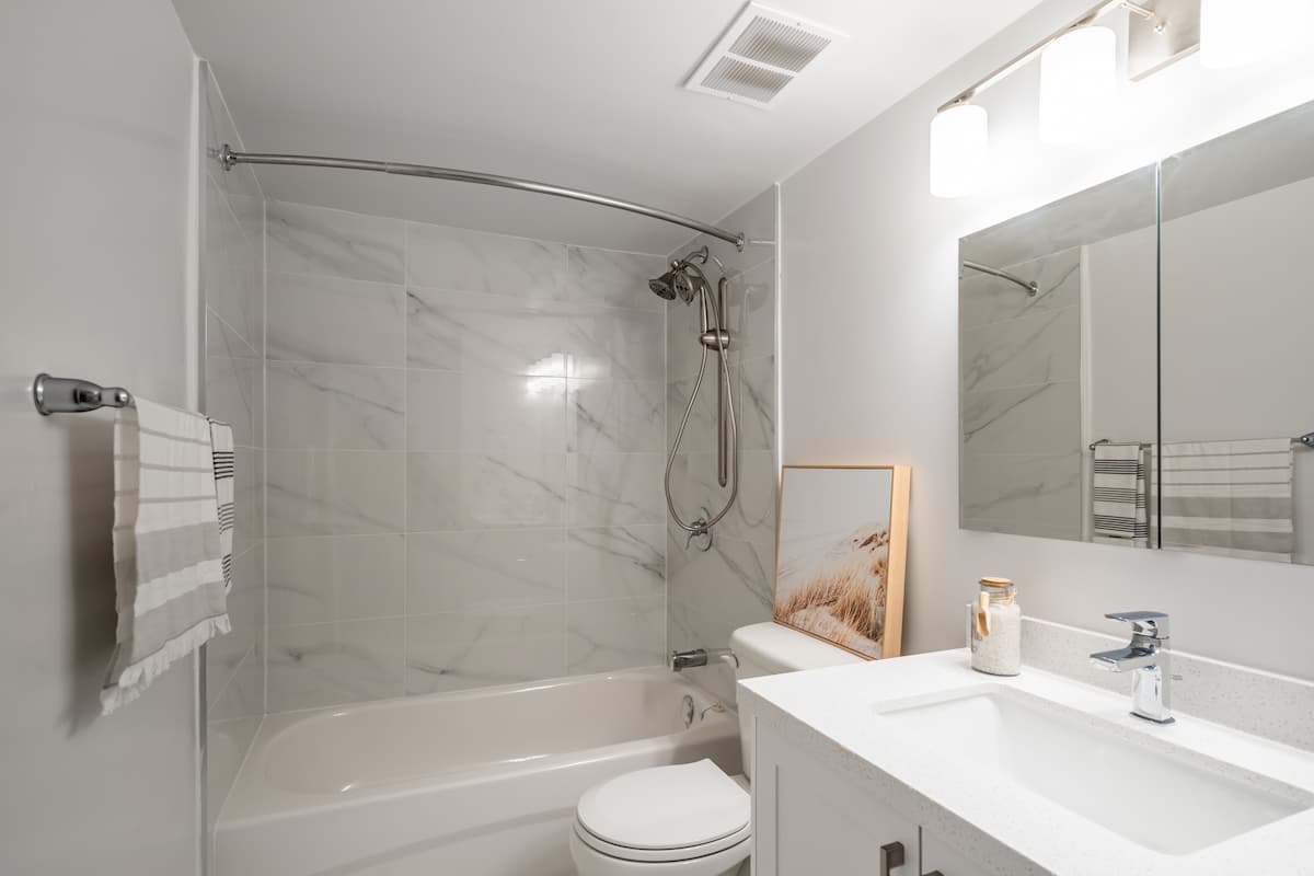 The Thomas - 1 Bedroom available at 355 St. Clair Avenue West, Toronto 5