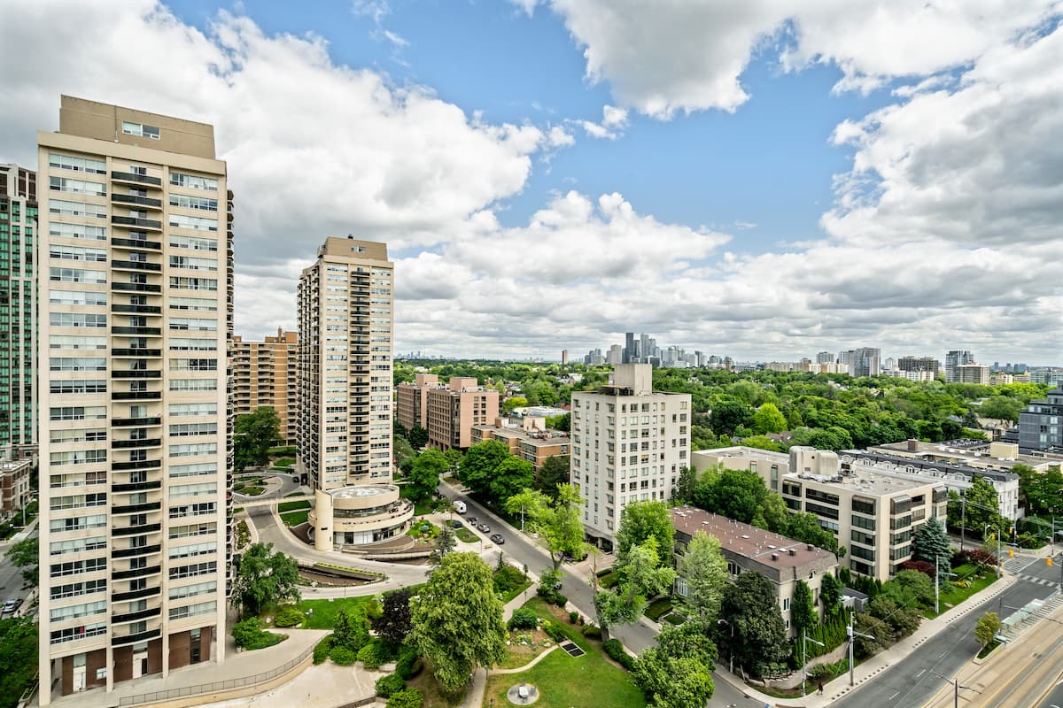 The Thomas - 1 Bedroom available at 355 St. Clair Avenue West, Toronto 2