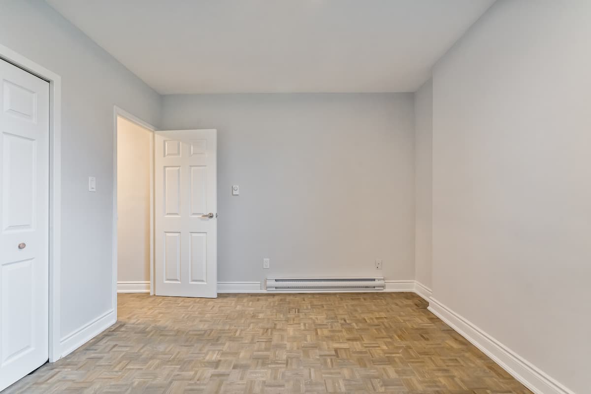 La Contessa - 2 Bedroom available at 140 Nonquon Road, Oshawa