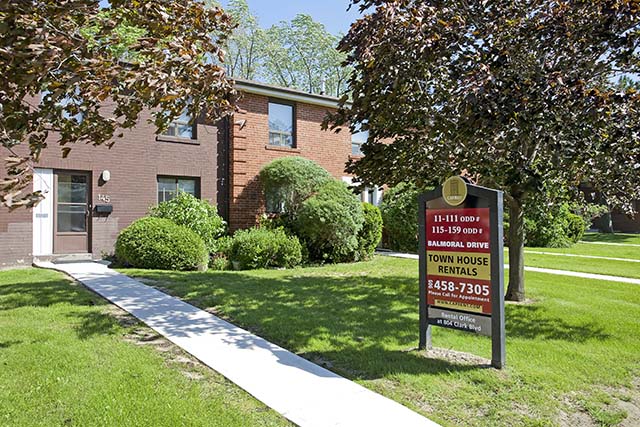 Balmoral Townhomes - Townhouse (3 bedroom) available at Balmoral Drive, Brampton 3