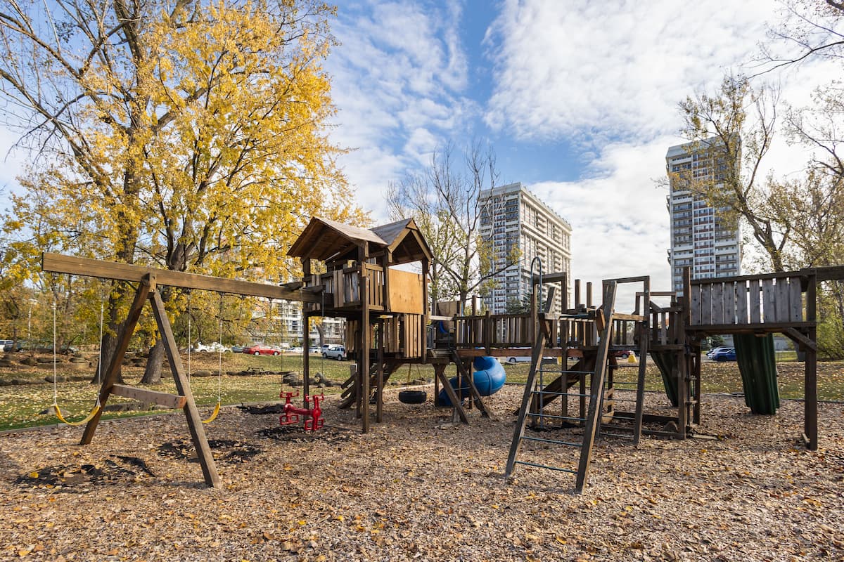 Domaine Bellerive Apartments - Bachelor available at 1 Place De La Belle-Rive, Laval 3