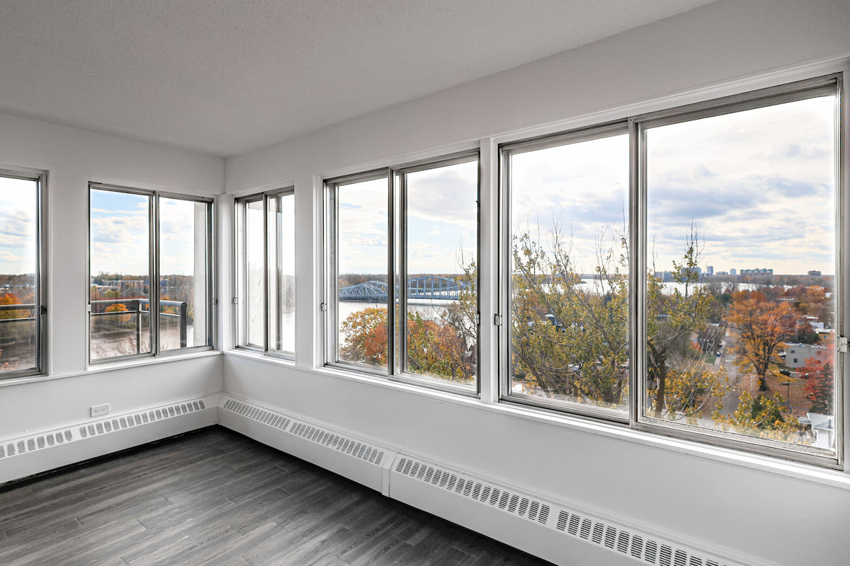 Domaine Bellerive Apartments - Bachelor available at 1 Place De La Belle-Rive, Laval 5