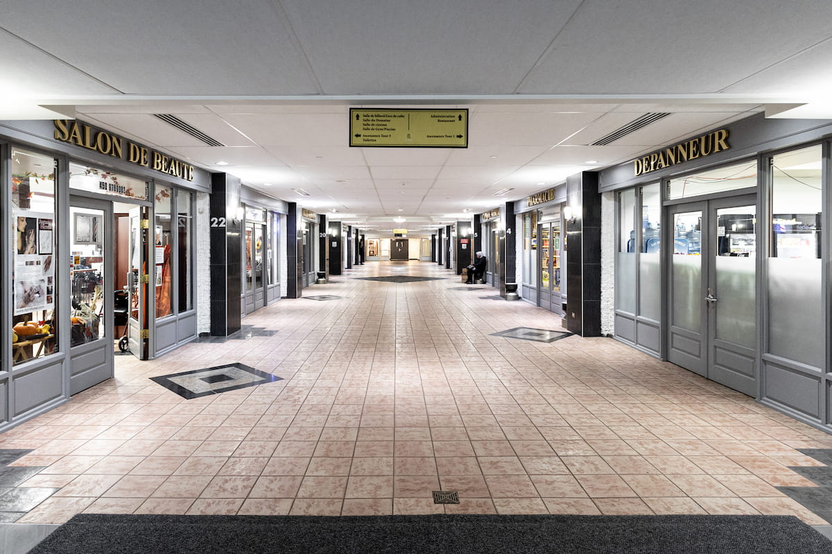 Domaine Bellerive Apartments - Bachelor available at 1 Place De La Belle-Rive, Laval 4