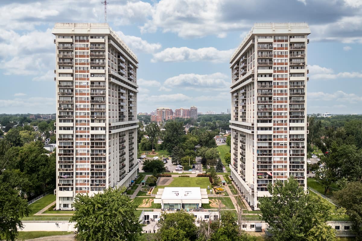 Domaine Bellerive Apartments - 3 Bedroom available at 1 Place De La Belle-Rive, Laval 2