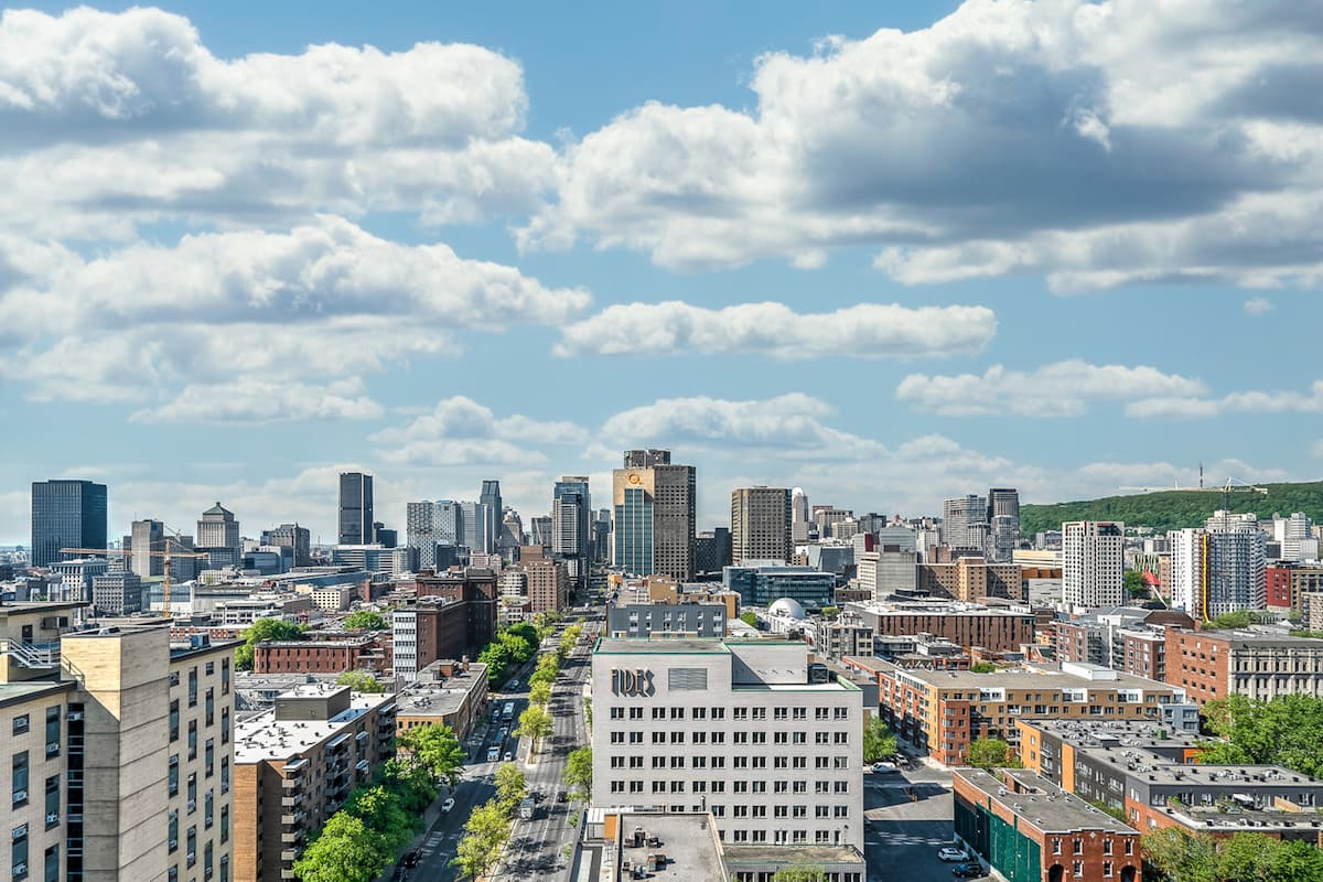 Place Du Boulevard Apartments - Junior 1 Bedroom available at 315 East Rene Levesque blvd 5