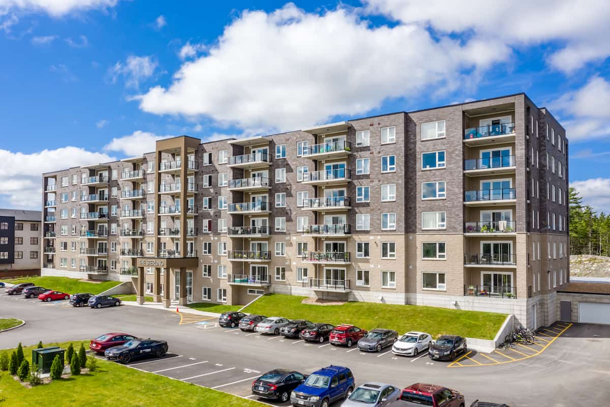 The Sterling Bedford Apartments - 1 Bedroom available at 451 Broad Street, Bedford 3