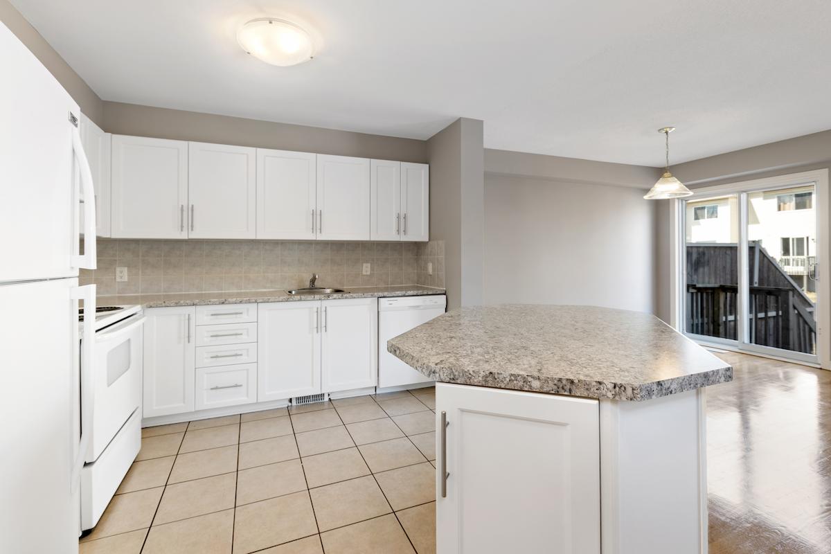Timberline Townhomes - Townhouse (3 bedroom) available at 8 Timberline Private, Ottawa 3