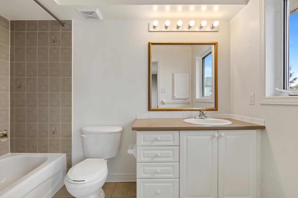 Timberline Townhomes - Townhouse (3 bedroom) available at 8 Timberline Private, Ottawa 4