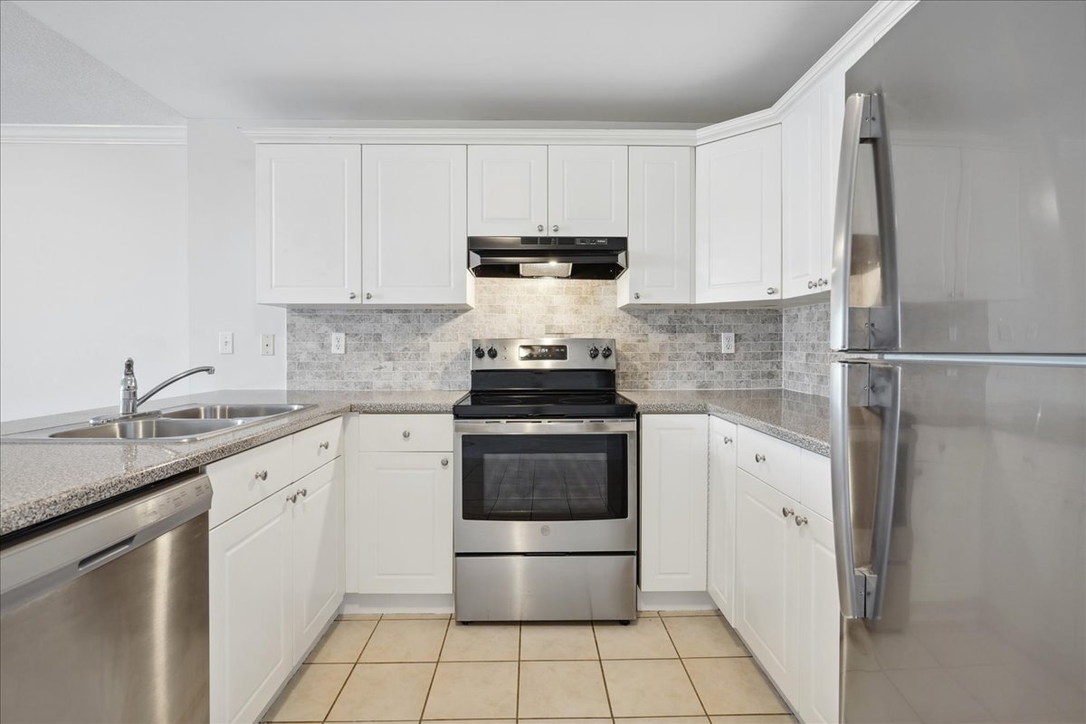 William Apartments - 2 Bedroom available at 55 William Street East, Waterloo 2