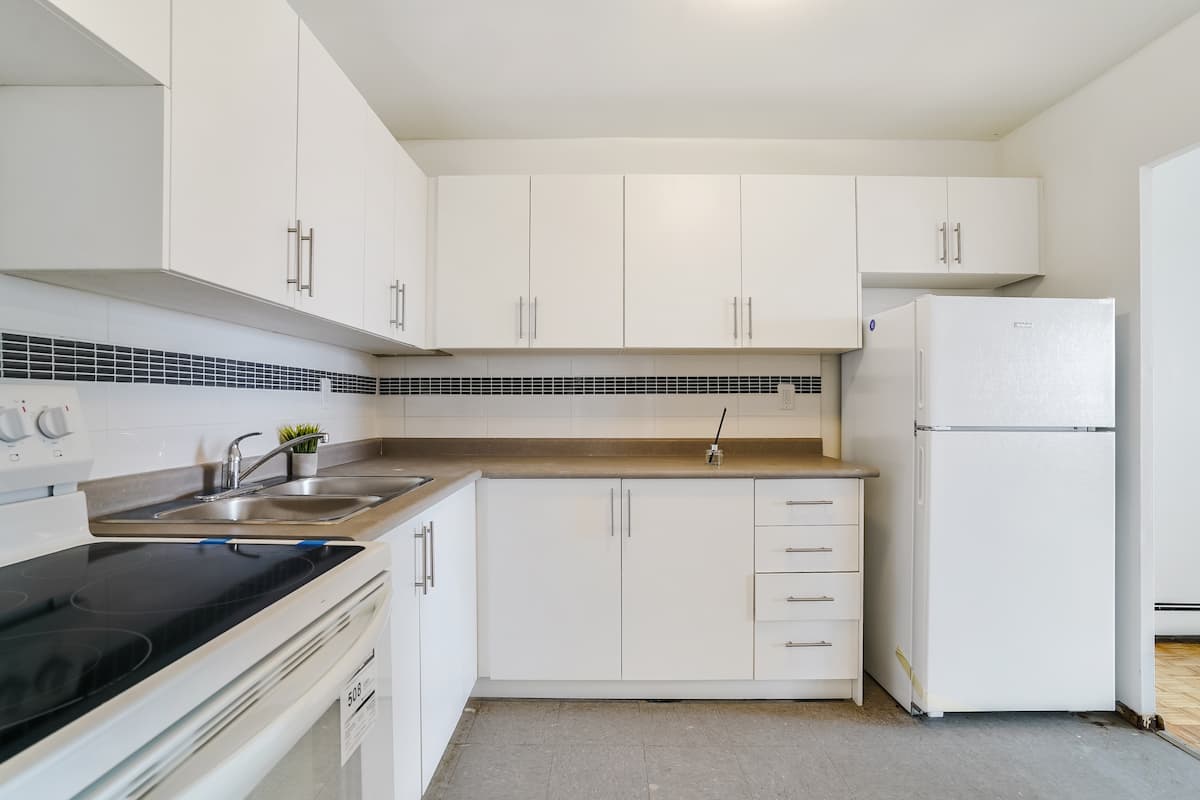 Mona Lisa Apartments - 1 Bedroom available at 191 Nonquon Road, Oshawa 5