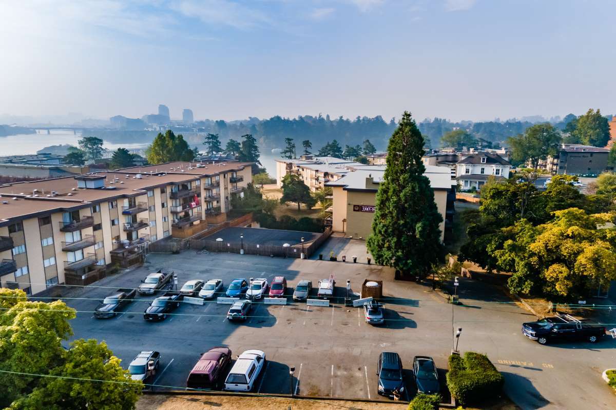 Gorge Apartments - 2 Bedroom available at 215-221,155,157 & 243 Gorge Road East 5