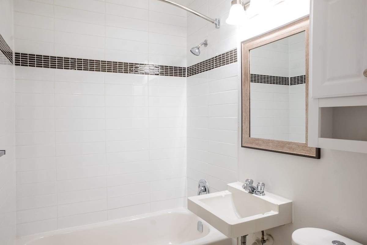 Lawrence Apartments - 2 Bedroom available at 1004 Lawrence Avenue East, North York 5