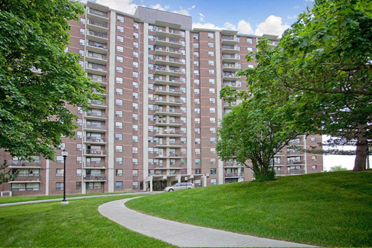 Scarborough Golf Apartments - 3 Bedroom available at 567 Scarborough Golf Club Road 4