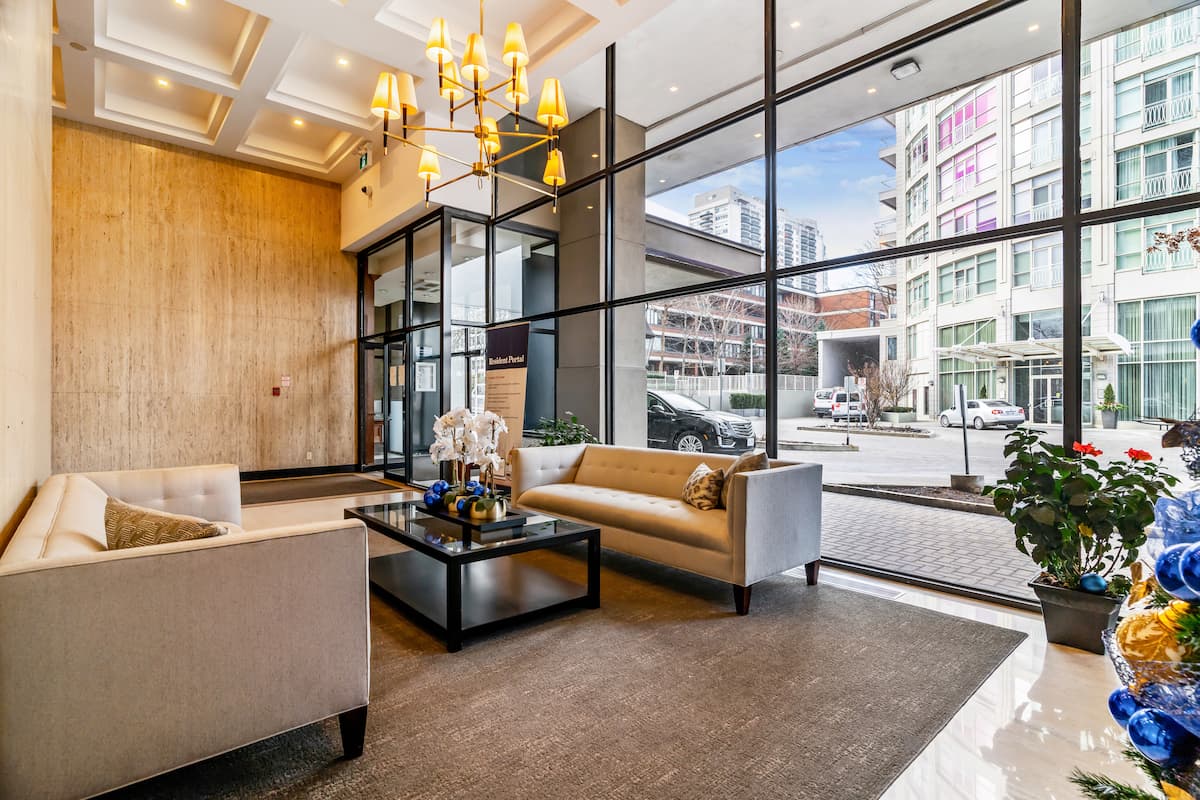 Tower Hill East - Bachelor available at 330 Spadina Road, Toronto 3