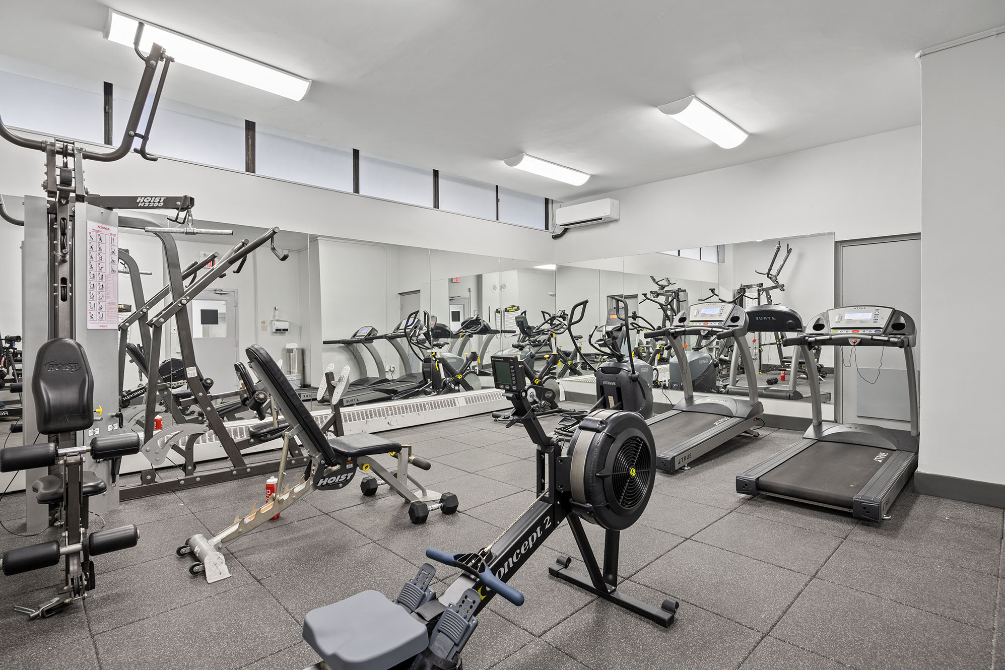 Applewood Towers Apartments - 1 Bedroom available at 1055 Bloor Street, Mississauga 3