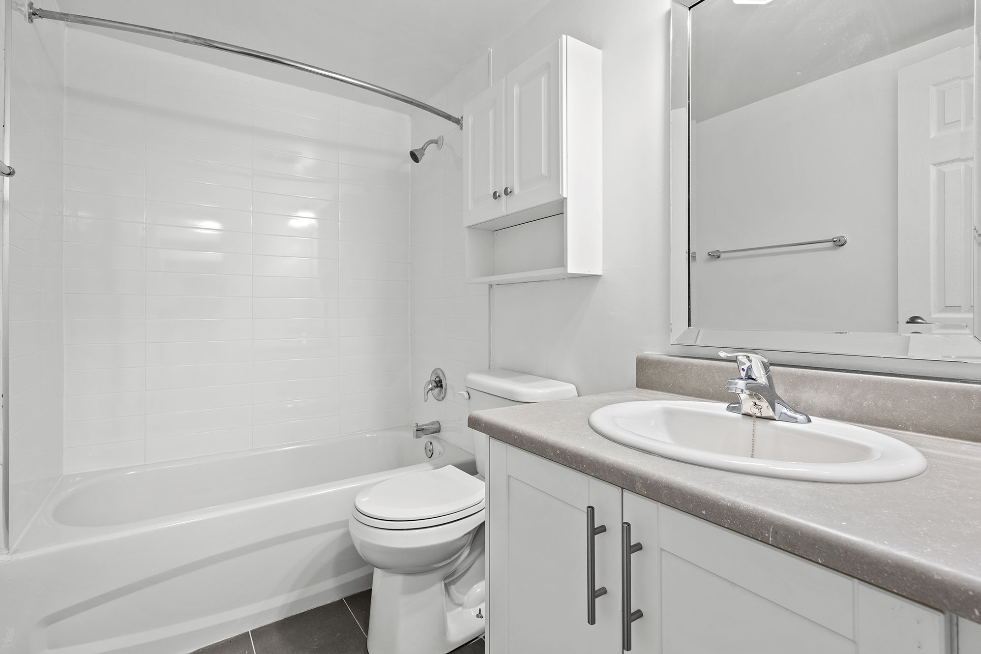 Applewood Towers Apartments - 2 Bedroom available at 1055 Bloor Street, Mississauga 5