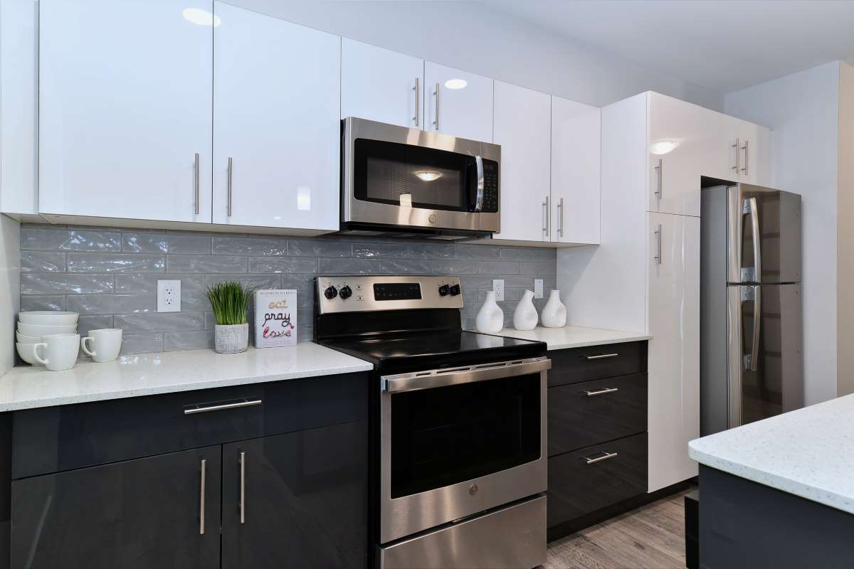 Lakeview Pointe Kelowna Apartments - 3 Bedroom available at 3623 Elliot Road, West Kelowna 2