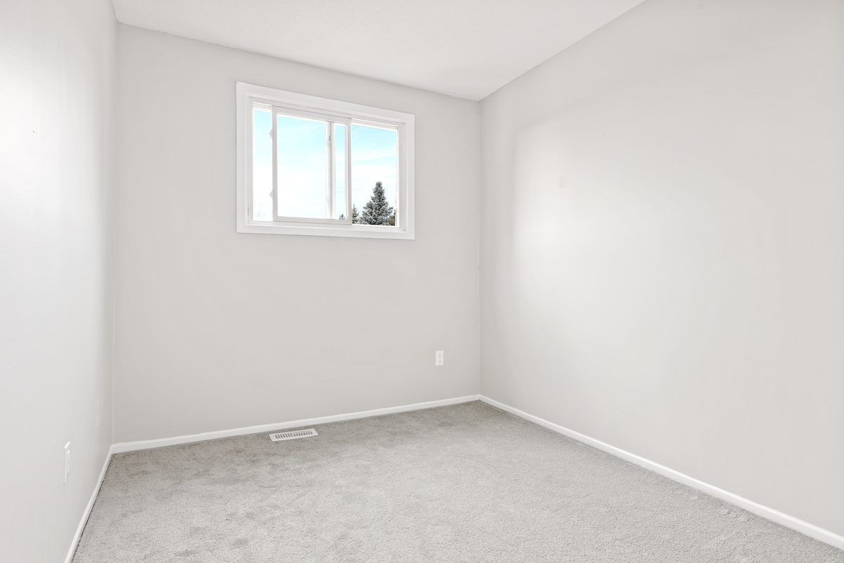 Hunter’s Point Townhomes - Townhouse (3 bedroom) - 2480-2628 Hunter's Point Crescent 3